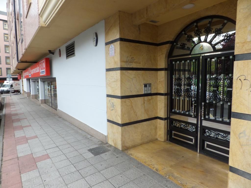 Www Apartamento Conde De Leon Wordpress Com Parking Opcional Екстер'єр фото