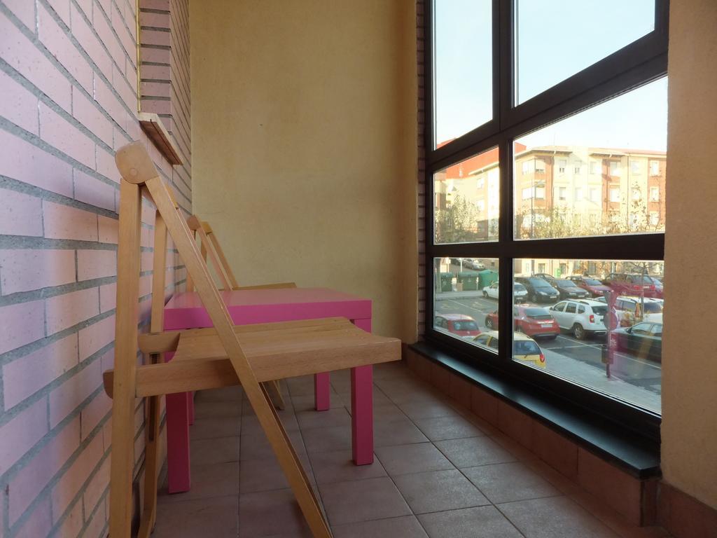 Www Apartamento Conde De Leon Wordpress Com Parking Opcional Екстер'єр фото