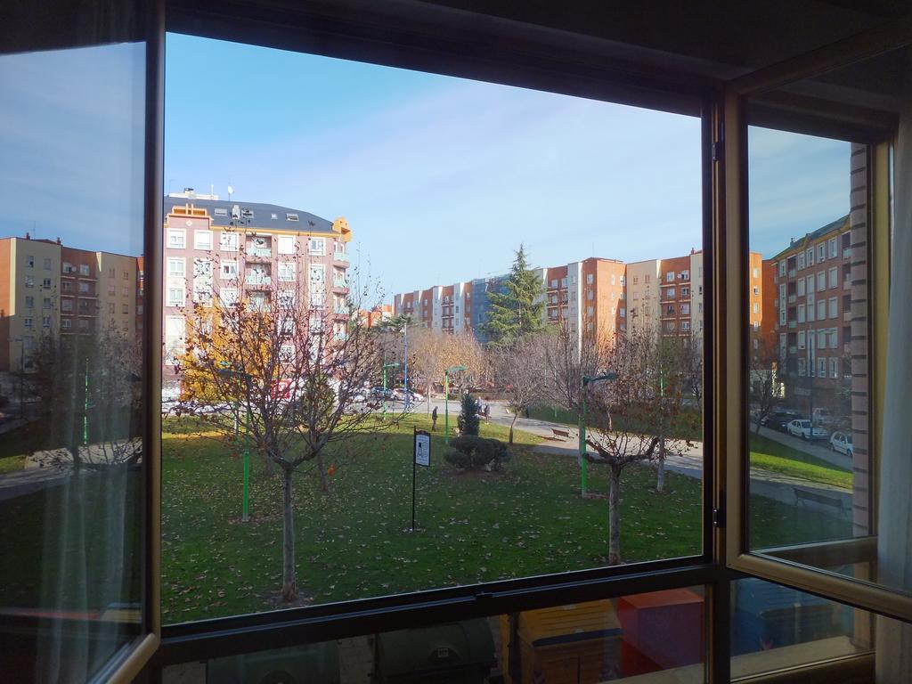 Www Apartamento Conde De Leon Wordpress Com Parking Opcional Екстер'єр фото
